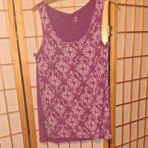 GAIAM Purple Sleeveless Tank Top with Elegant Pattern
